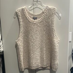 Splendid Sleeveless Cream Textured Sweater